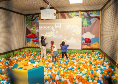Active play with projector
